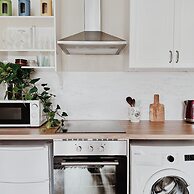 The Loft 2BR Duplex 82 Cathedral Cardiff Parking