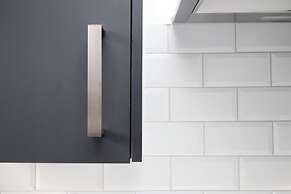 Eveswell Studios Comfort Studio 10