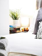 Eveswell Studios Comfort Studio 10