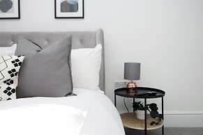 Eveswell Studios Comfort Studio 10