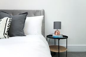 Eveswell Studios Comfort Studio 10