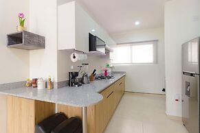 Breezy & Bright Full Apartment