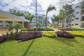 Breezy & Bright Full Apartment