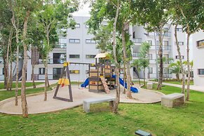 Breezy & Bright Full Apartment