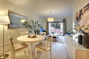 Rooftop Oldtown Residence