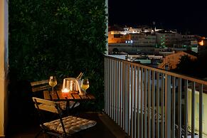 Rooftop Oldtown Residence