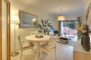 Rooftop Oldtown Residence