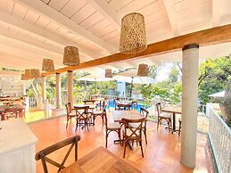 Hotel Cala Blanca Cuernavaca