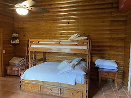 Hacienda Elena Paraiso Tropical