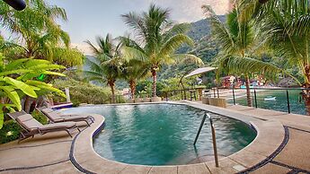 P V South Shore Luxury Accommodations