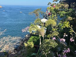 P V South Shore Luxury Accommodations