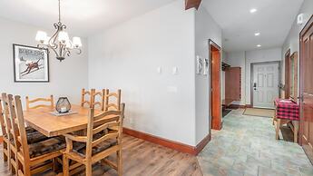 Mountain Time-spacious, Private Hot Tub,great View