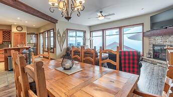 Mountain Time-spacious, Private Hot Tub,great View