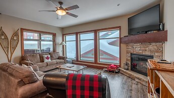 Mountain Time-spacious, Private Hot Tub,great View