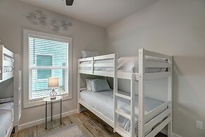 Copano Breeze 3 Bedroom Home by RedAwning