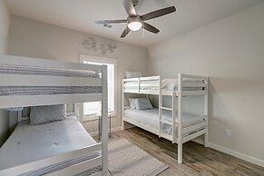 Copano Breeze 3 Bedroom Home by RedAwning