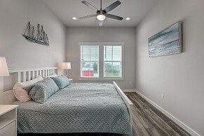 Copano Breeze 3 Bedroom Home by RedAwning