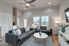 Copano Breeze 3 Bedroom Home by RedAwning