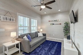 Copano Breeze 3 Bedroom Home by RedAwning