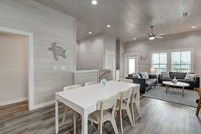 Copano Breeze 3 Bedroom Home by RedAwning