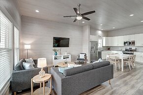 Copano Breeze 3 Bedroom Home by RedAwning