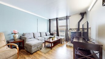 Krystal Villas East 312 Quaint and Cozy, Great Value for your Mammoth 