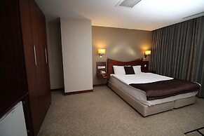 Vali Erdogan Konuk Evi Hitit Otel