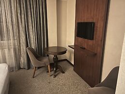 Vali Erdogan Konuk Evi Hitit Otel