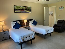 Suite Dreams Guesthouse aka Care Takeover Home