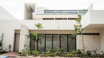 Moonshine Tulum Hotel