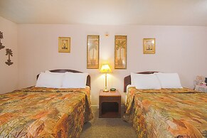 Sunflower Motel Hiawatha By OYO