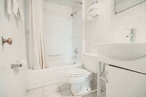 Sunflower Motel Hiawatha By OYO