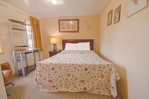 Sunflower Motel Hiawatha By OYO