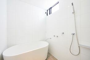 E-horizon Resort Premium SESOKO C