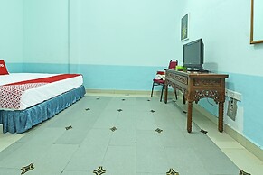 OYO 90441 Cz Traveler's Hotel