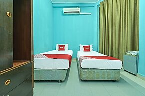 OYO 90441 Cz Traveler's Hotel