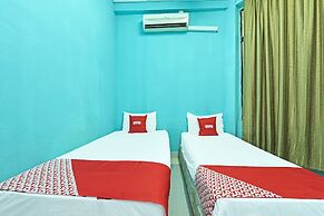 OYO 90441 Cz Traveler's Hotel