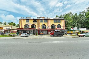 OYO 90441 Cz Traveler's Hotel