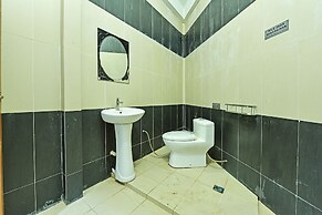 OYO 90441 Cz Traveler's Hotel