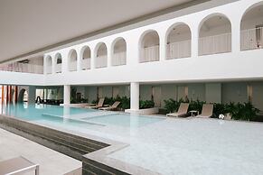 Away Bangkok Riverside Kene