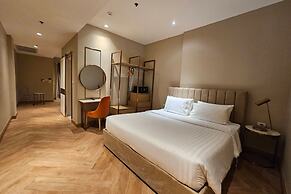 Away Bangkok Riverside Kene