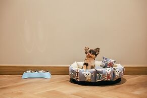 Away Bangkok Riverside Kene