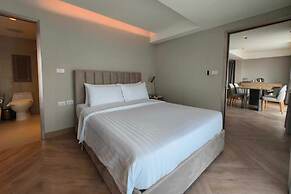 Away Bangkok Riverside Kene