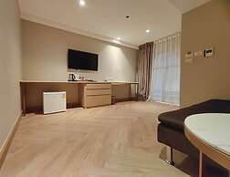 Away Bangkok Riverside Kene