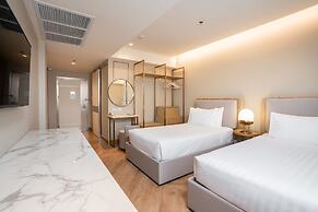 Away Bangkok Riverside Kene