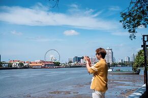 Away Bangkok Riverside Kene