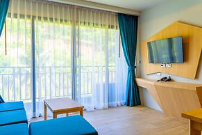 Golden Paradise Hotel