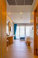 Golden Paradise Hotel