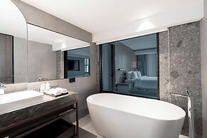 Gardina Asoke Hotel & Residence