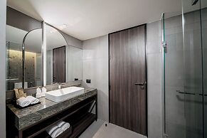 Gardina Asoke Hotel & Residence